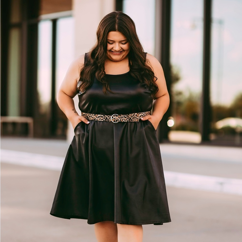 Women’s Torrid Faux Leather Skater Dress Size 3 in Excellent Condition